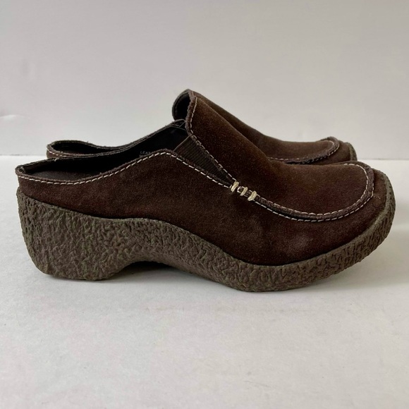 Yellow Box Brown Leather Clogs, Size 6.5 - Picture 4 of 10